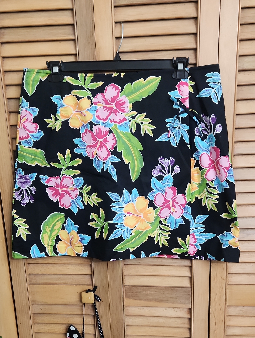 White Stag Hybiscus Print Stretch Skort